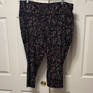 Lane Bryant Black Cropped Leggings with Multicolor Speckle Print